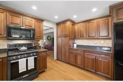 8130 Edgebrook Lane, Tinley Park, IL 60487 - Photo 9
