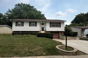 6875 Glenwood Ln, Hanover Park, IL 60133 - Photo 3