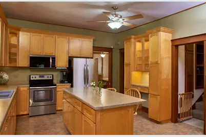 831 Circle Avenue, Forest Park, IL 60130 - Photo 9