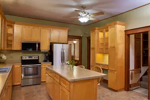 831 Circle Ave, Forest Park, IL 60130 - Photo 9