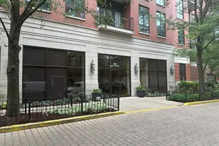 343 W Old Town Ct, Chicago, IL 60610 - Photo 5