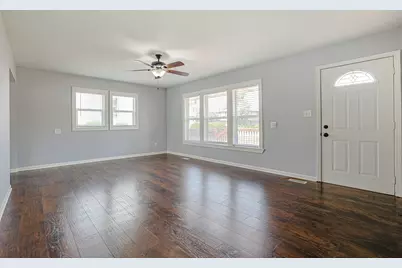 302 Freehauf Street, Lemont, IL 60439 - Photo 7