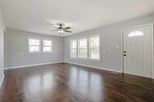 302 Freehauf St, Lemont, IL 60439 - Photo 7