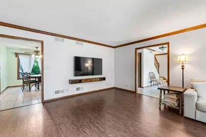22214 S Gawain Drive, Joliet, IL 60404 - Photo 7