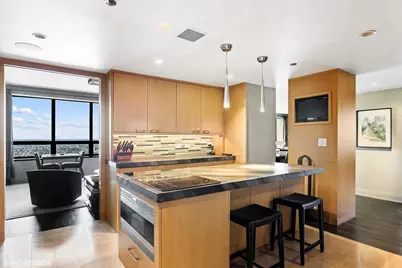 180 E Pearson Street #6401, Chicago, IL 60611 - Photo 19