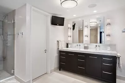 180 E Pearson Street #6401, Chicago, IL 60611 - Photo 33