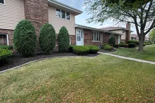 7313 W 154th St, Orland Park, IL 60462 - Photo 3