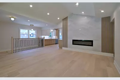 800 S Swain Avenue, Elmhurst, IL 60126 - Photo 13