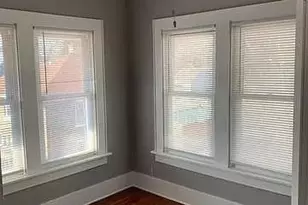 325 N 7th St, Dekalb, IL 60115 - Photo 11
