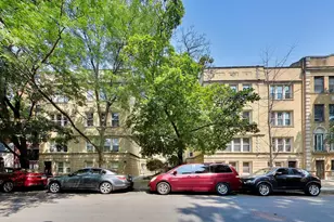 6815 N Lakewood Ave, Chicago, IL 60626 - Photo 1