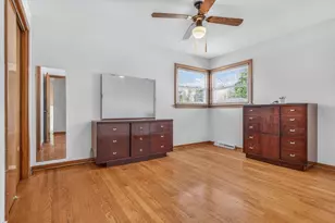 137 W Glengate Ave, Chicago Heights, IL 60411 - Photo 15