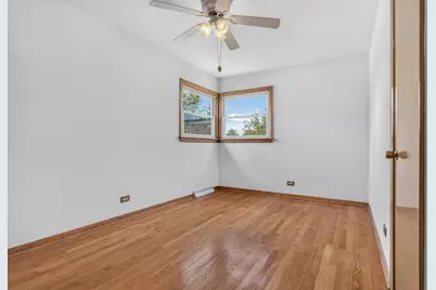 137 W Glengate Avenue, Chicago Heights, IL 60411 - Photo 13