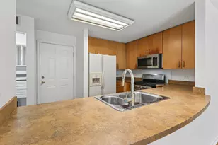 4930 S Cornell Ave, Chicago, IL 60615 - Photo 13