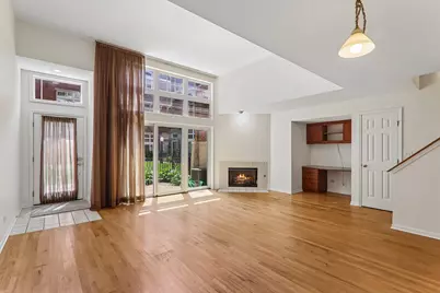 4930 S Cornell Avenue #E, Chicago, IL 60615 - Photo 9