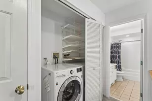 4930 S Cornell Ave, Chicago, IL 60615 - Photo 29