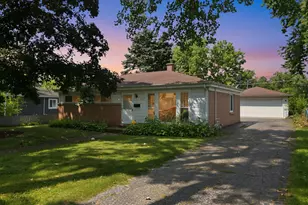 364 N Bierman Ave, Villa Park, IL 60181 - Photo 1