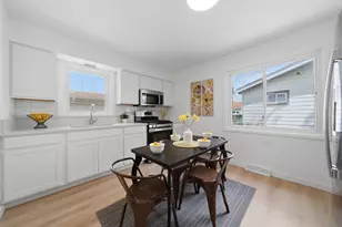 364 N Biermann Ave, Villa Park, IL 60181 - Photo 13