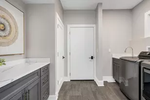1411 Hawthorne Ln, Hinsdale, IL 60521 - Photo 21