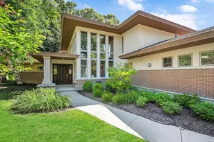 1411 Hawthorne Ln, Hinsdale, IL 60521 - Photo 1