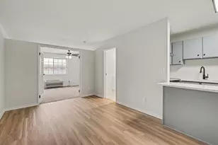 3170 W Monroe St, Waukegan, IL 60085 - Photo 3