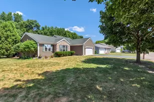 700 Woodbine Ln, Marengo, IL 60152 - Photo 11