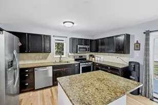 700 Woodbine Ln, Marengo, IL 60152 - Photo 3