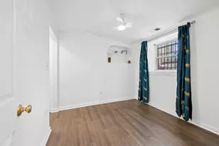 3845 W Altgeld St, Chicago, IL 60647 - Photo 9
