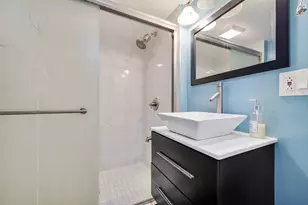 1715 W Thome Ave, Chicago, IL 60660 - Photo 15
