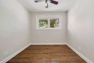 1715 W Thome Ave, Chicago, IL 60660 - Photo 13