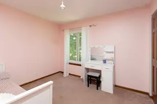 8 Raintree Ct, Cary, IL 60013 - Photo 17