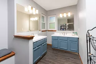 8 Raintree Ct, Cary, IL 60013 - Photo 13