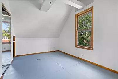 3323 N Hamlin Avenue, Chicago, IL 60618 - Photo 19
