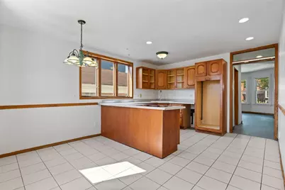 3323 N Hamlin Avenue, Chicago, IL 60618 - Photo 11