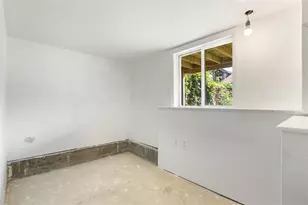 3323 N Hamlin Ave, Chicago, IL 60618 - Photo 31