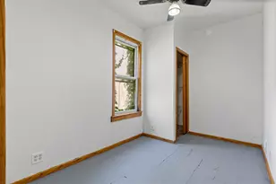 3323 N Hamlin Ave, Chicago, IL 60618 - Photo 15