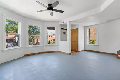 3323 N Hamlin Avenue, Chicago, IL 60618 - Photo 5