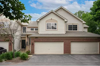 268 Southwicke Drive #B, Streamwood, IL 60107 - Photo 1