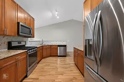 268 Southwicke Drive #B, Streamwood, IL 60107 - Photo 5