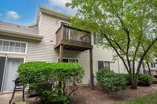 268 Southwicke Dr, Streamwood, IL 60107 - Photo 11