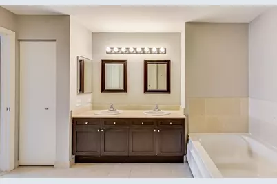 720 W Randolph Street #1003, Chicago, IL 60661 - Photo 13