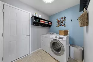16171 Carlow Cir, Manhattan, IL 60442 - Photo 9