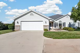 3707 Wine Way, Bloomington, IL 61704 - Photo 27
