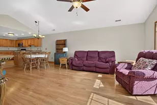 3707 Wine Way, Bloomington, IL 61704 - Photo 3