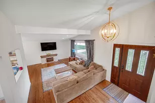 961 N Midlothian Rd, Mundelein, IL 60060 - Photo 21