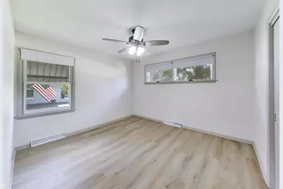 611 W Kimball Avenue, Woodstock, IL 60098 - Photo 13