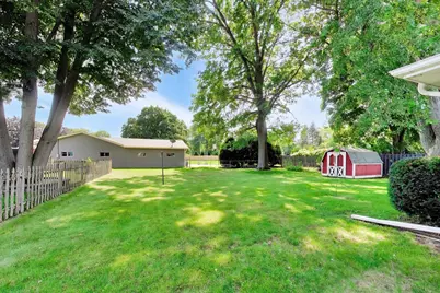 611 W Kimball Avenue, Woodstock, IL 60098 - Photo 21
