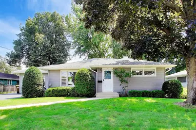 611 W Kimball Avenue, Woodstock, IL 60098 - Photo 1
