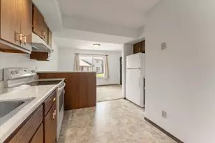 914 Kara Dr, Champaign, IL 61822 - Photo 15