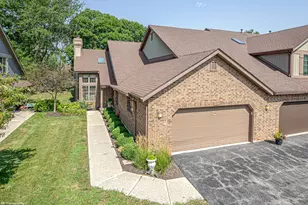 13318 Oak Hills Pkwy, Palos Heights, IL 60463 - Photo 1