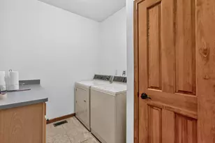 862 Briggs Ave, Dixon, IL 61021 - Photo 17